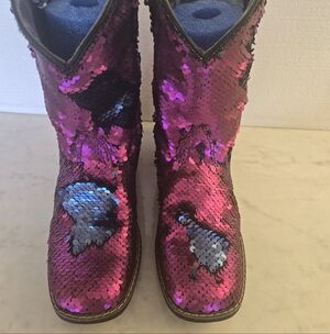 NWOT Girls 1.5 Laredo Sequin Boots